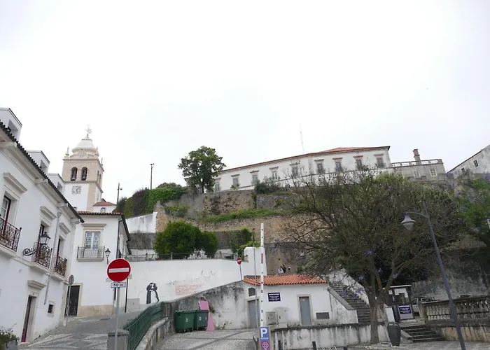 Alojamento de Acomodação e Pequeno-almoço Eça - Centro Histórico *
