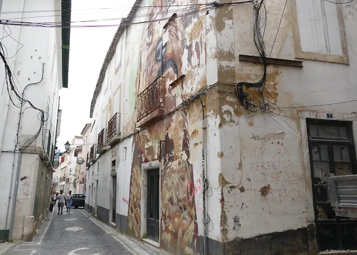 Eca - Centro Historico 住宿加早餐酒店 莱里亚