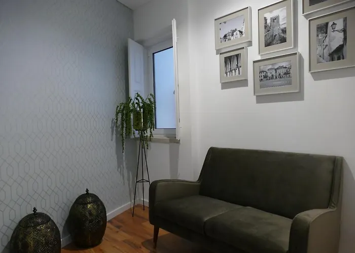 Alojamento de Acomodação e Pequeno-almoço Eça - Centro Histórico Leiria